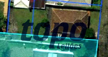 Terreno com Casa Residencial em Curitiba/PR