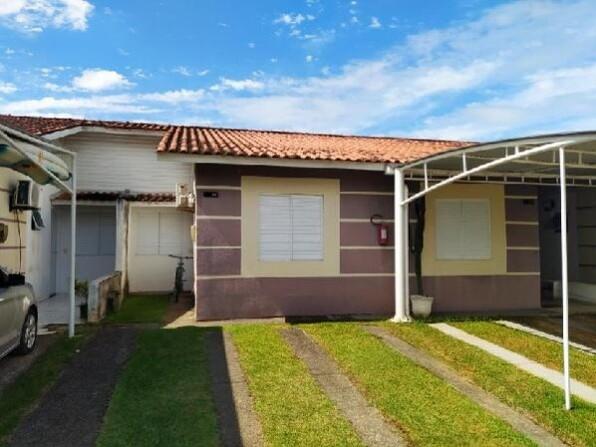 Casa em Palhoça/SC com 2 Quartos e 1 Banheiro