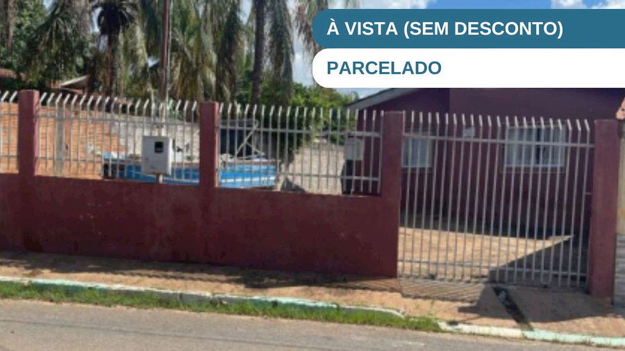 Casa Ocupada com 105m² de Área Construída