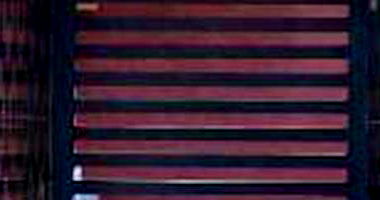 Casa padrão com 3 quartos, 2 banheiros e 1 vaga de garagem, ocupada