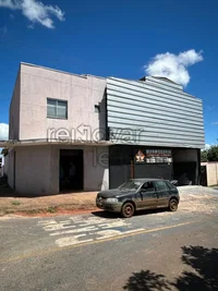 Terreno Urbano com Benfeitoria em Coromandel - MG