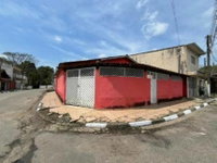 Casa com 204m² de terreno, 196m² construída, ocupada