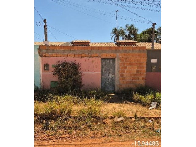 Casa com 2 Quartos e 1 Vaga em Santo Antônio do Descoberto/GO