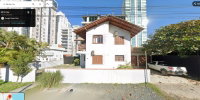Casa de alvenaria com 2 pavimentos, 3 quartos, 2 banheiros, 181,61m², ocupada