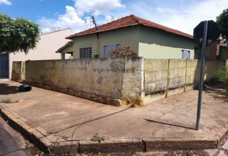 Casa residencial 4 cômodos em Braúna/SP