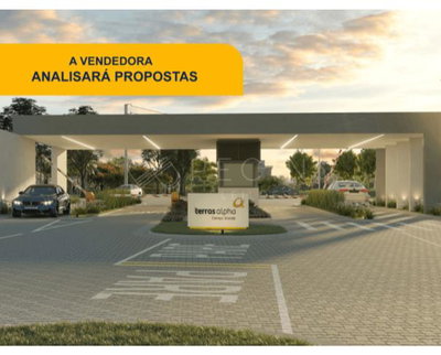 Terreno de 305 m² em loteamento residencial