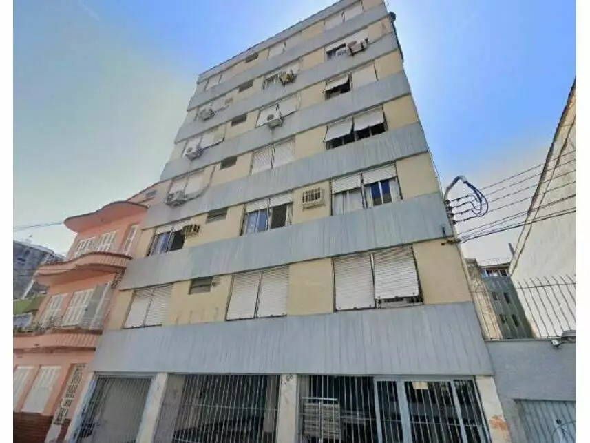 Apartamento 501 com 1 vaga no Edifício Ouro Preto