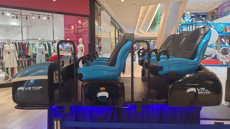 Simulador VR para 6 Pessoas em Shopping de Curitiba