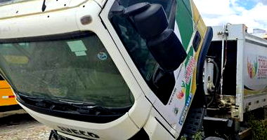 Caminhão Iveco 9-190 Chassis em Tobias Barreto - SE