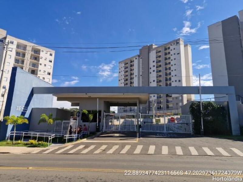 Apartamento aconchegante com 2 quartos, 1 banheiro e 65 m²