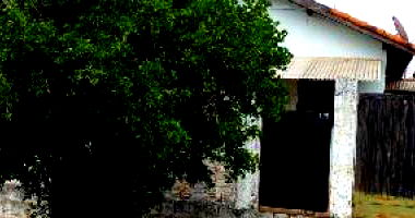 Casa com 2 quartos, 1 banheiro, 81.08m²