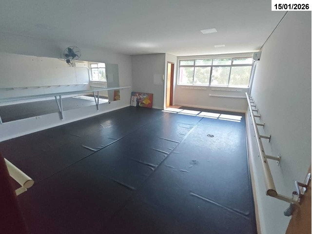 Sala comercial de 38,02 m² ocupada no Capão Raso