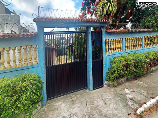 Casa com 2 quartos, 88,06m², desocupada