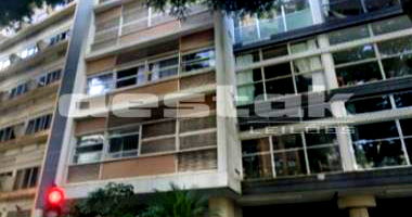 Apartamento com 4 quartos, 2 banheiros, 191m² privativos, desocupado