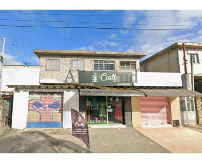 Lote com 3 Imóveis Comerciais e Residencial em São Vicente