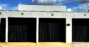 Casa com 2 quartos, 1 banheiro, área construída 61,47m², desocupada