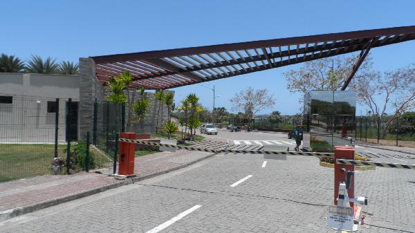 Casa com 4 Quartos e 2 Vagas em Fortaleza