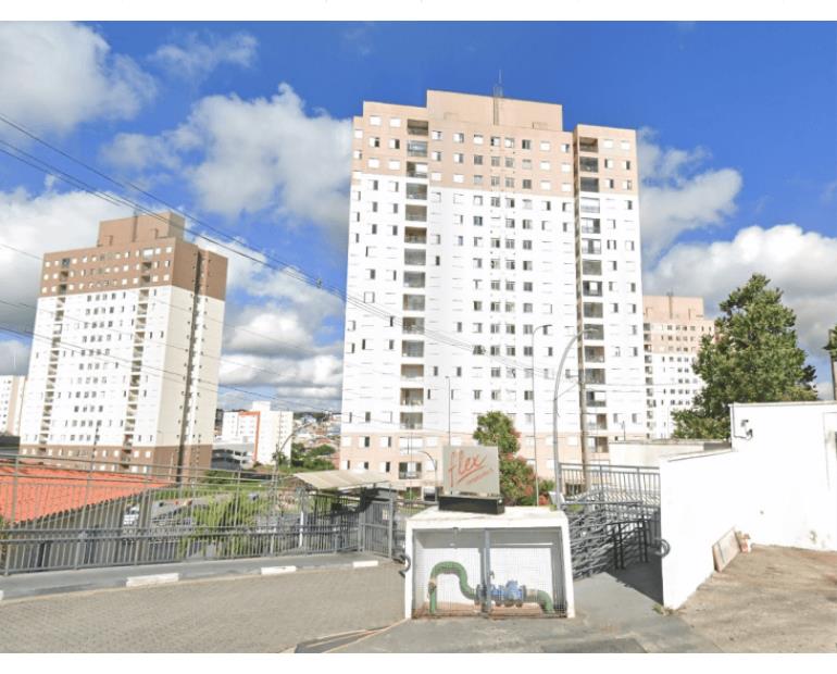 Apartamento em Carapicuíba (Direitos) com 66m²