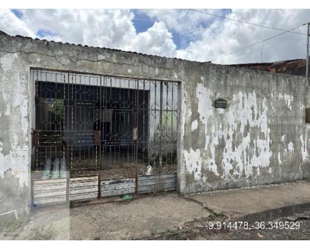 Casa com 2 quartos e 1 vaga de garagem em Junqueiro/AL
