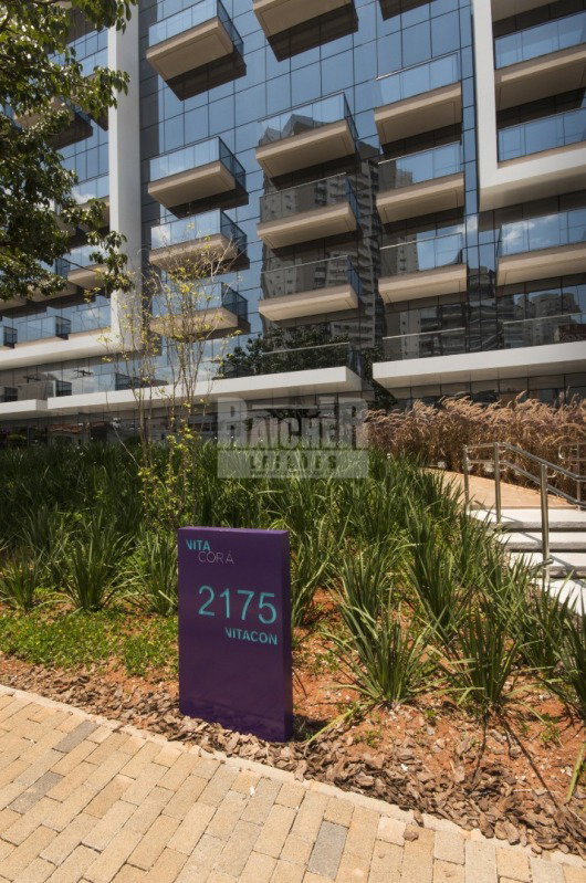 Conjunto Comercial com 1 Vaga em São Paulo - Alto de Pinheiros