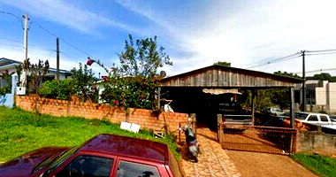 Casa com 205m² construídos, ocupada