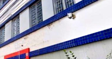 Imóvel Comercial com 4 portas no térreo e 4 janelas no superior