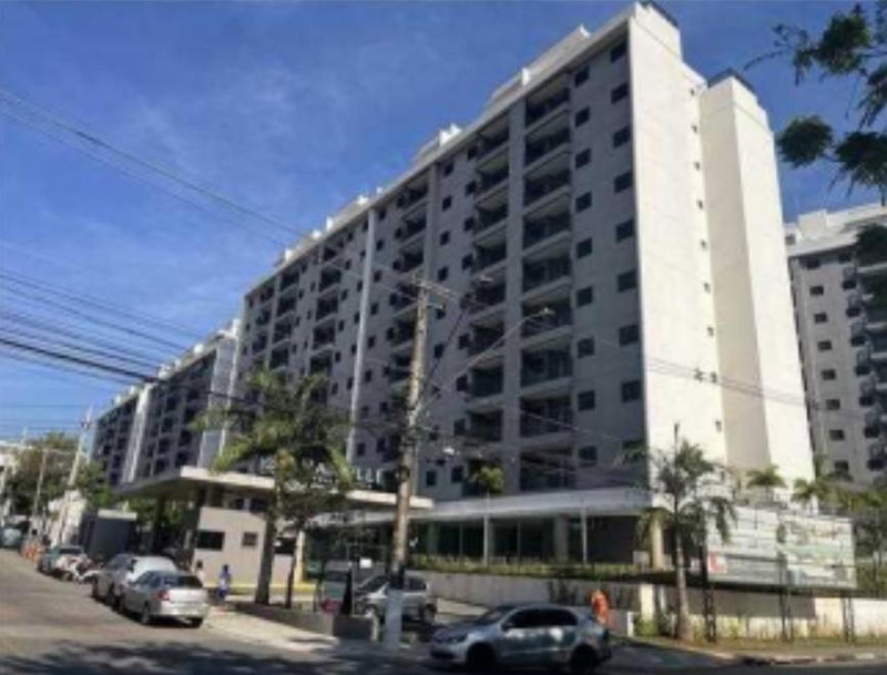 61 Apartamentos em Condomínio Fechado