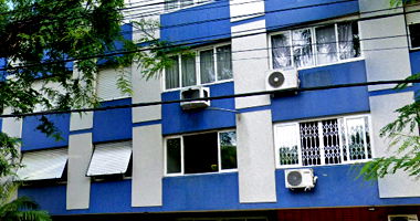 Apartamento aconchegante com 2 quartos, 77m² e banheiros