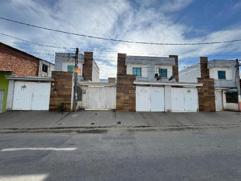 Casa com 2 quartos em Belford Roxo/RJ