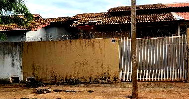 Casa com 2 Quartos e 1 Vaga no Jardim das Acácias