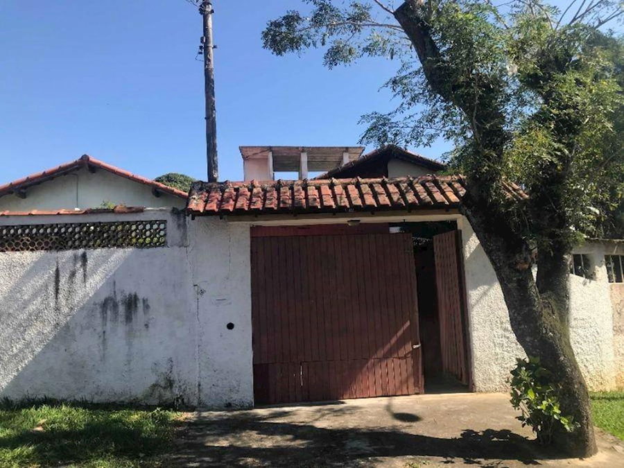 Casa ocupada com 4 quartos, 3 banheiros e 125 m²