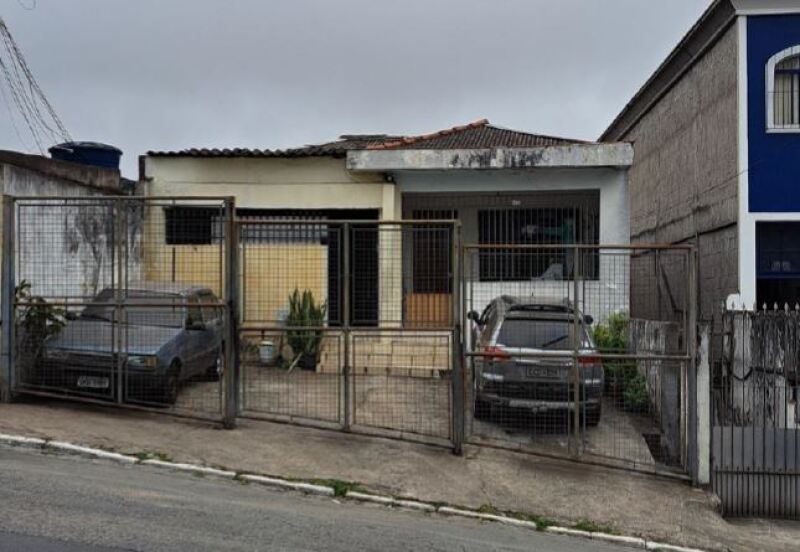 Prédio com 300m² de Terreno e 235m² Construídos em São Paulo