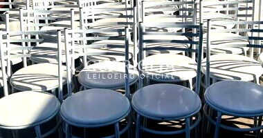 Lote 378 - 42 Cadeiras para Refeitório em Osasco - SP