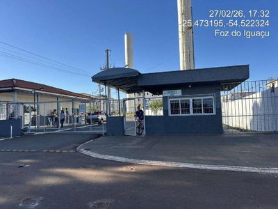 Apartamento 2 Quartos com Garagem em Condomínio