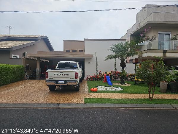 Casa com 3 Quartos e 4 Banheiros em Jardim Saint Gerard