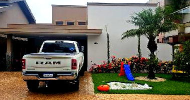 Casa com 3 Quartos e 4 Banheiros em Jardim Saint Gerard