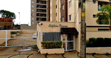 Casa aconchegante com 2 quartos, 1 banheiro e 1 vaga de garagem