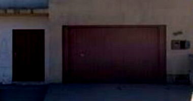 Casa com 66,66m² construídos - Ocupada