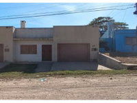 Casa com 66,66m² construídos - Ocupada