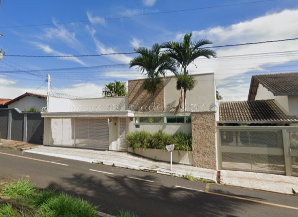 Casa com 249,88 m², 3 quartos, 2 banheiros, ocupada