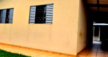 Terreno com Casa Residencial e Dependência nos Fundos