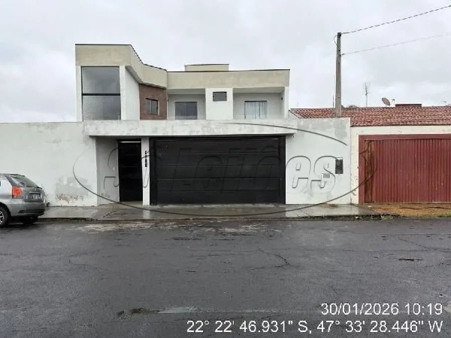 Casa 231m² com 3 quartos e 2 vagas -