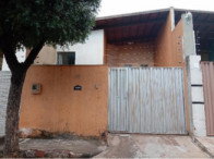 Casa com 2 Quartos e 1 Vaga em Cajazeiras