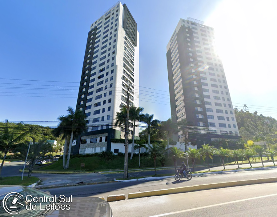 Apartamento com 1 quarto, 1 vaga, 70m²