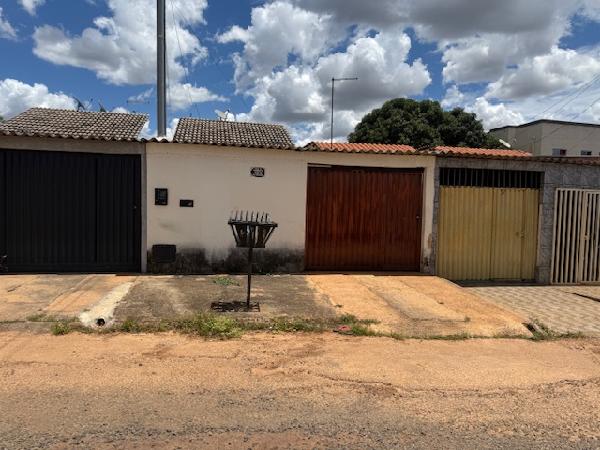 Casa 2 quartos com varanda, área construída 58,48 m², 1 vaga
