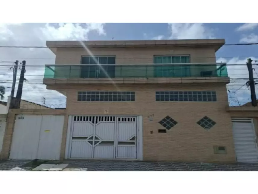 Casa em Leilão com 49,55m² Útil
