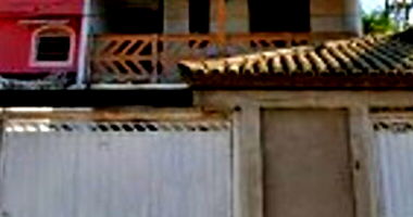 Casa em Leilão com 310m² Construída e 180m² de Terreno