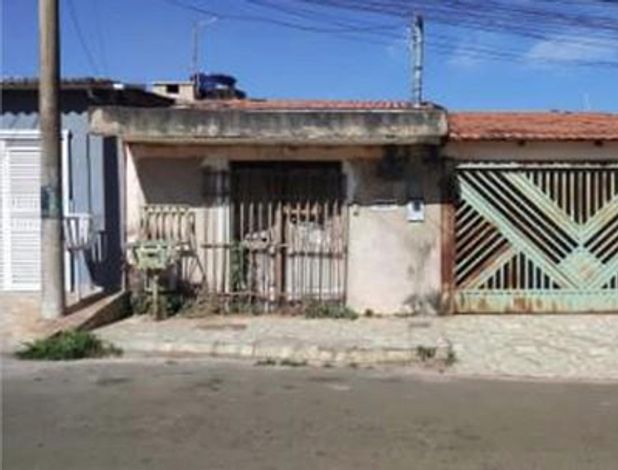 Casa 144m² em Cidade Ocidental/GO - Ocupada