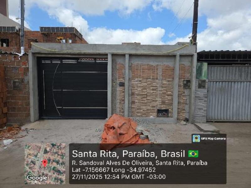 Casa com 3 quartos e 2 banheiros em Santa Rita - PB