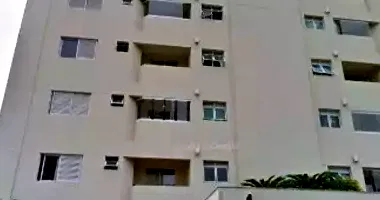 Apartamento Ocupado com 2 Quartos e 2 Banheiros em Leilão